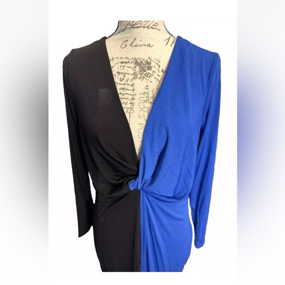 Soncy Sz 12 Color Blocked Long Sleeve Bodycon Blue With Black NWT - Picture 2 of 5
